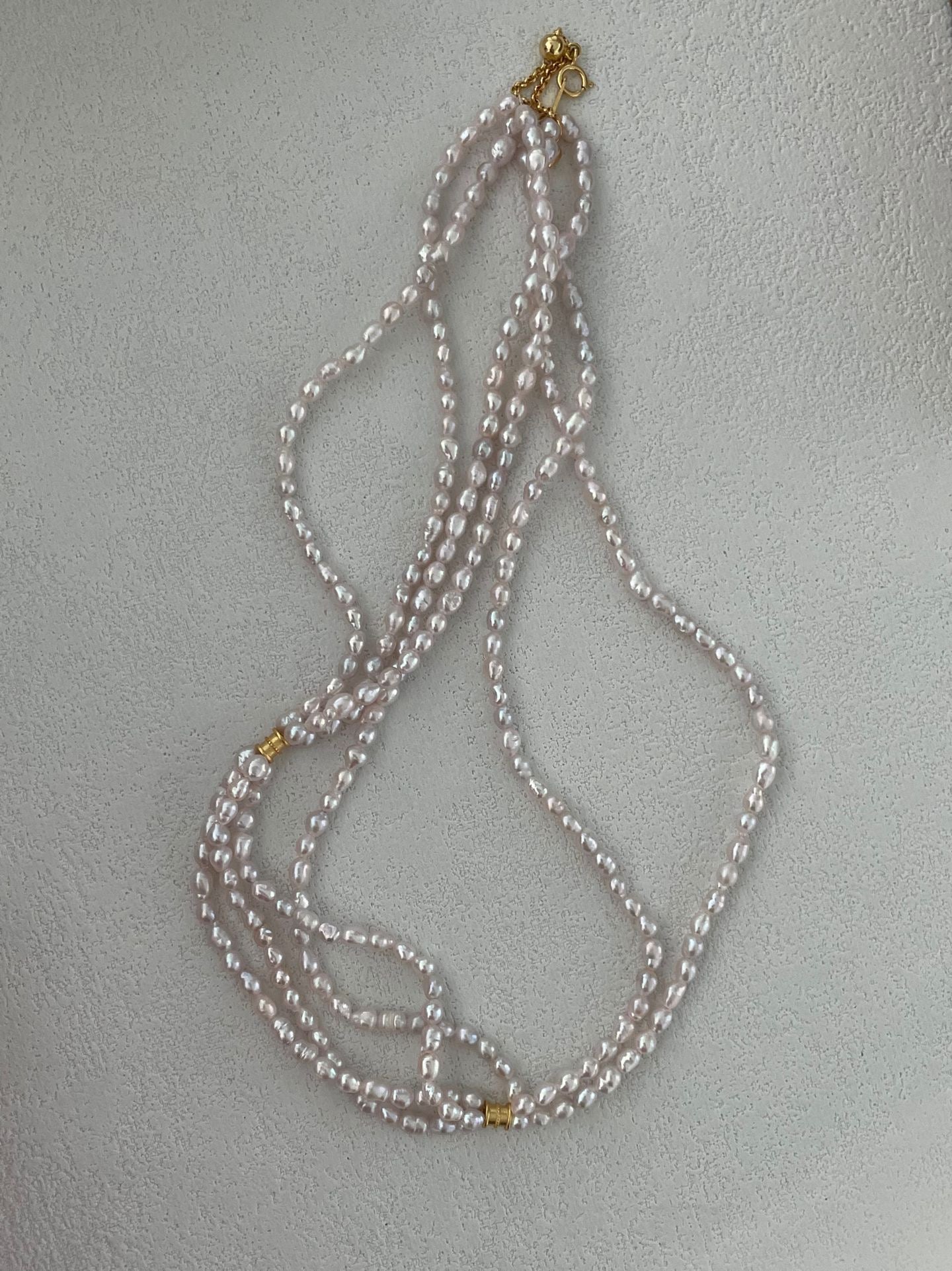 ✨ Triple Layer Pink Baroque Pearl Necklace 18K Gold Plated