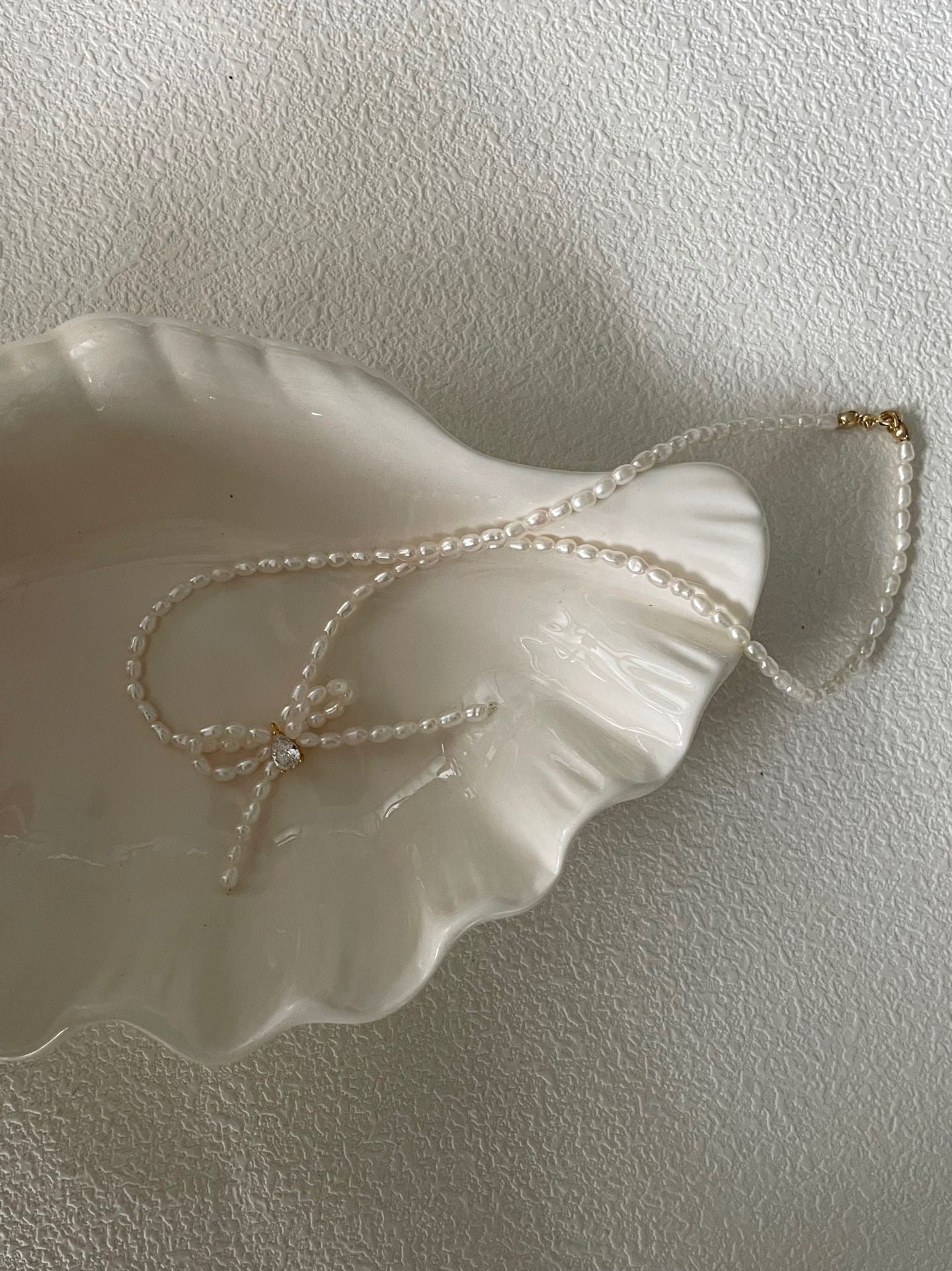 French Whisper Rice Pearl Bow Choker Necklace - 18K Gold Plated Silver