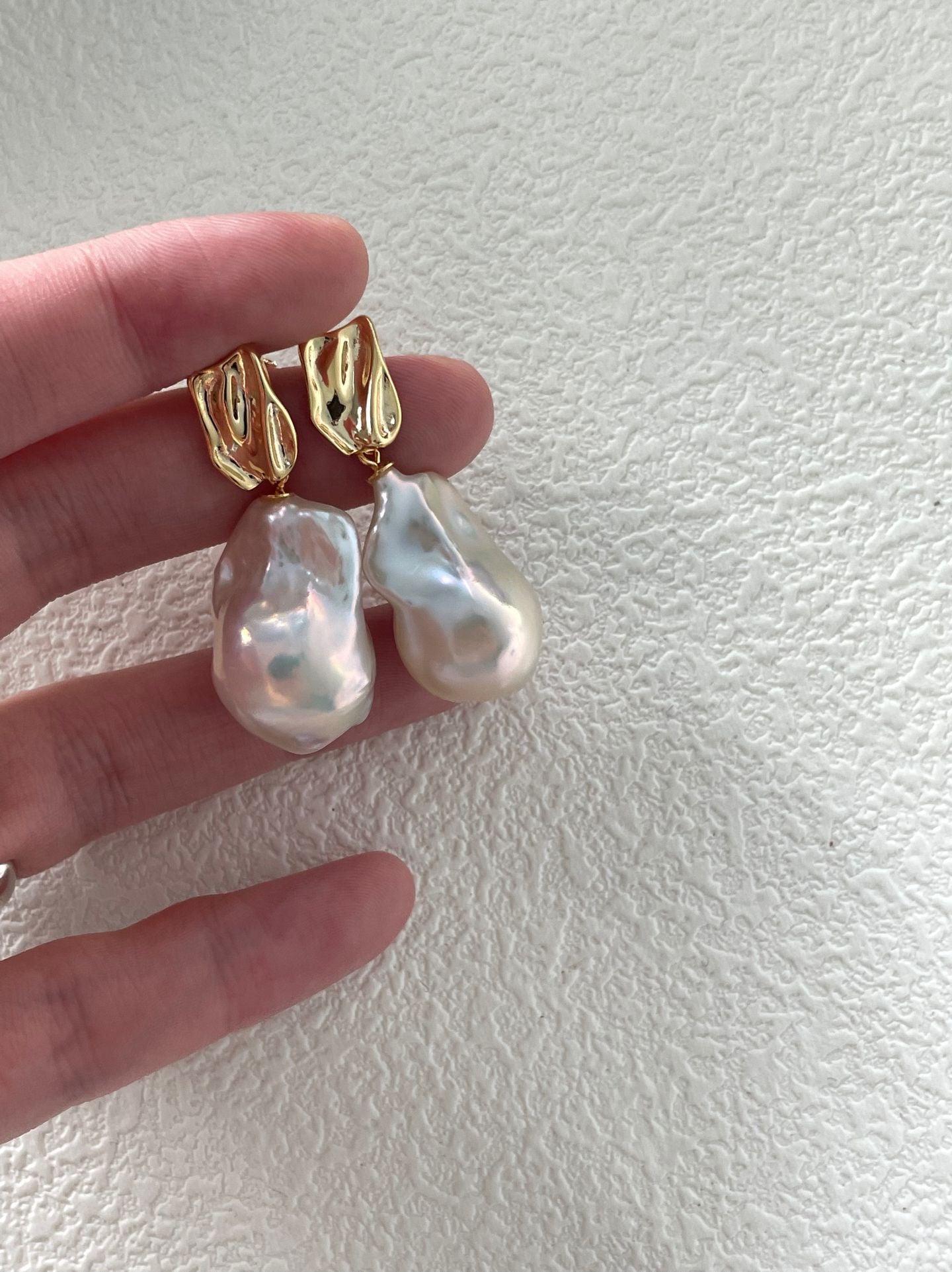 ✨ Textured Water Ripple Baroque Pearl Drop Earrings ✨