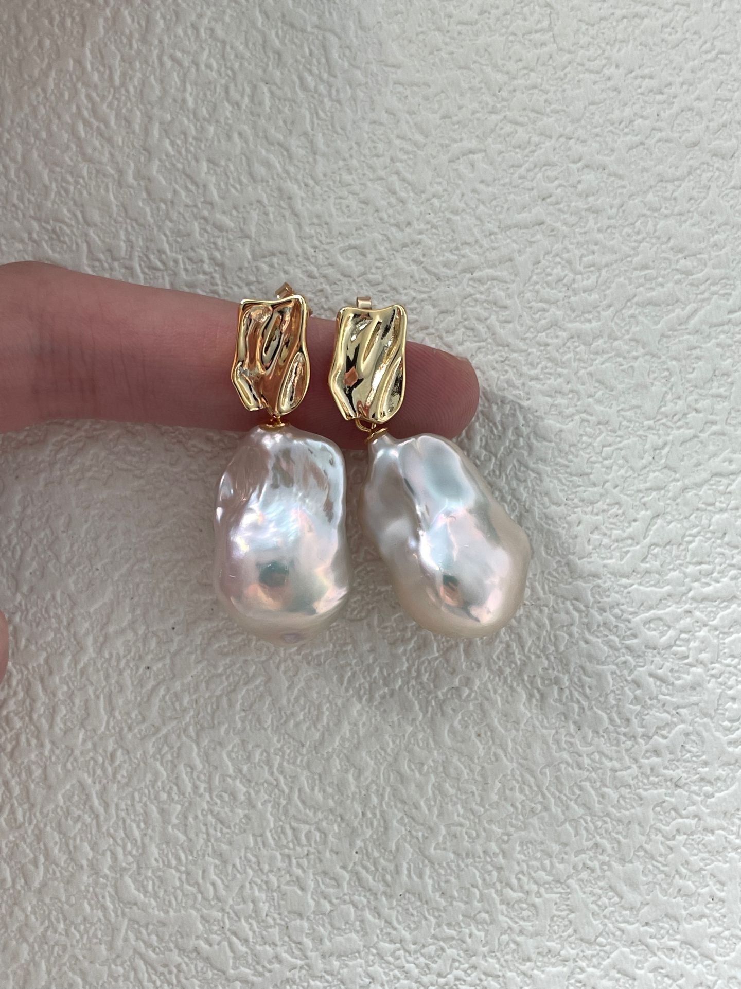 ✨ Textured Water Ripple Baroque Pearl Drop Earrings ✨