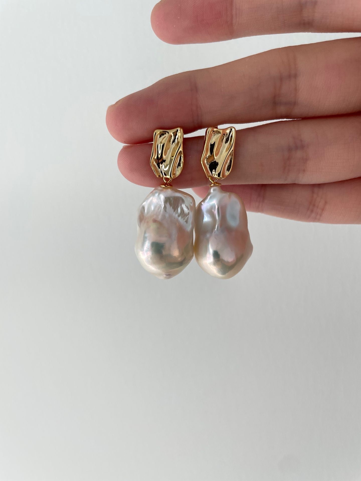 ✨ Textured Water Ripple Baroque Pearl Drop Earrings ✨