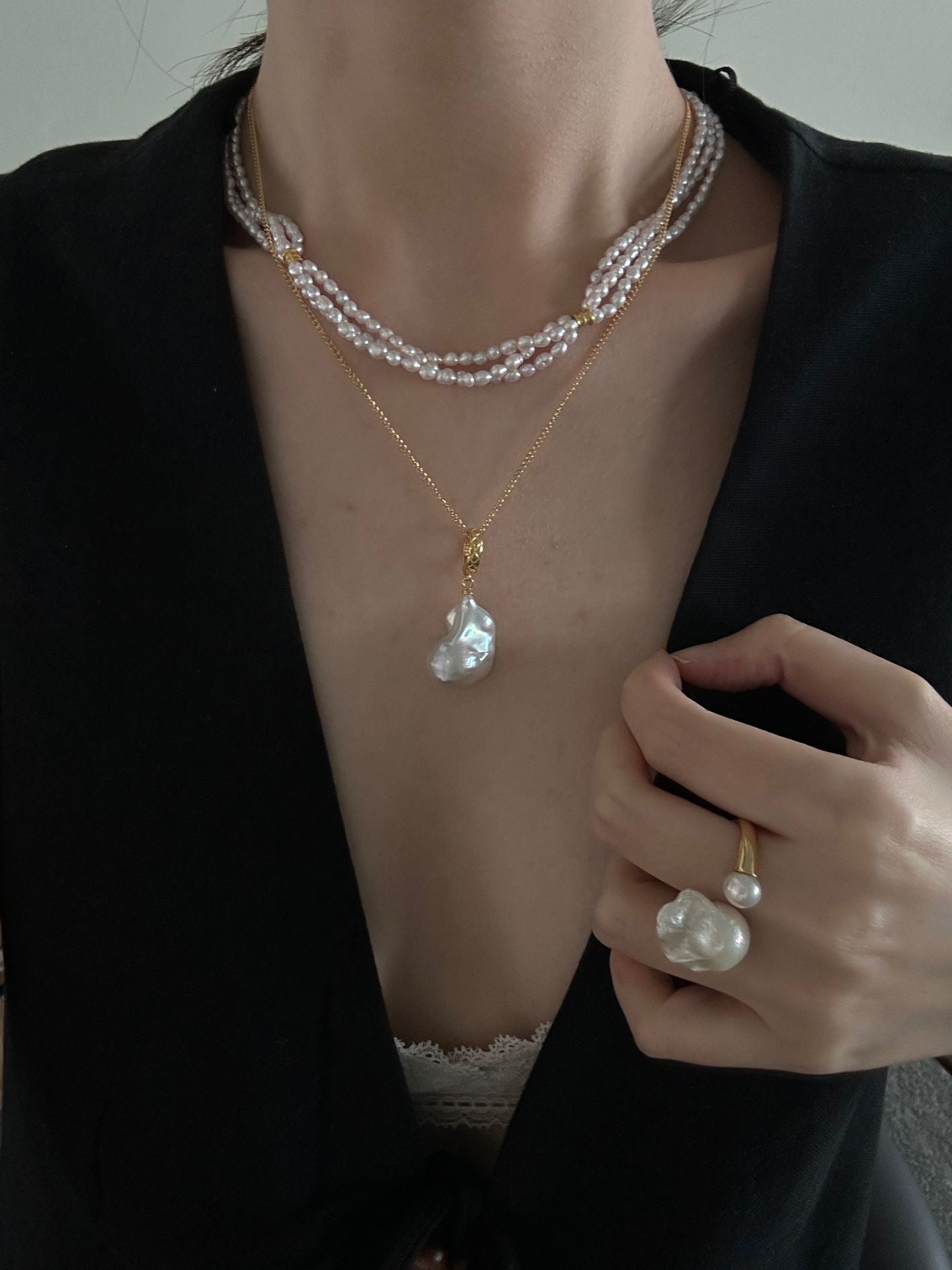 ✨ Triple Layer Pink Baroque Pearl Necklace 18K Gold Plated