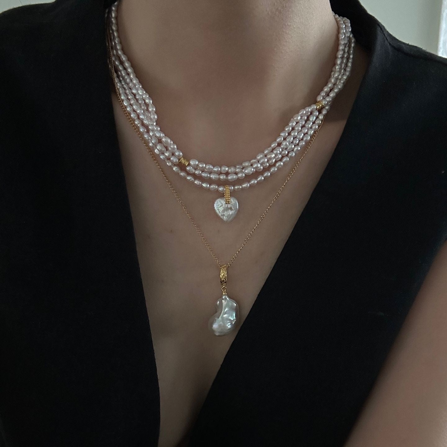 ✨ Triple Layer Pink Baroque Pearl Necklace 18K Gold Plated