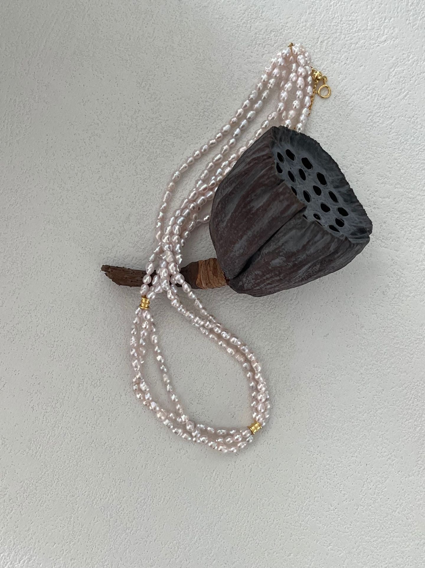 ✨ Triple Layer Pink Baroque Pearl Necklace 18K Gold Plated
