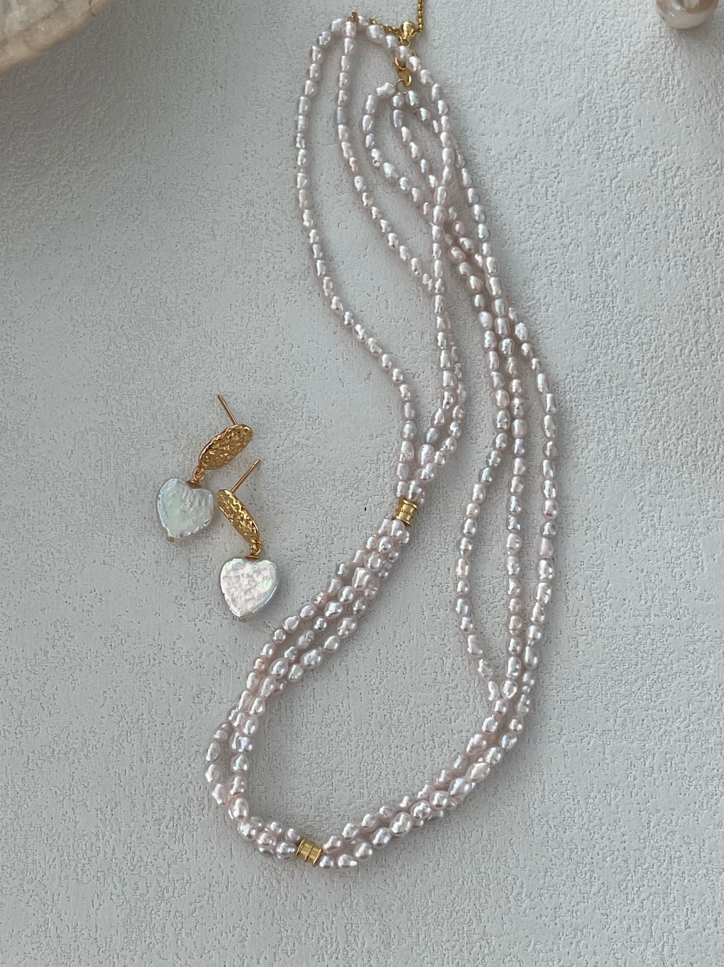 ✨ Triple Layer Pink Baroque Pearl Necklace 18K Gold Plated