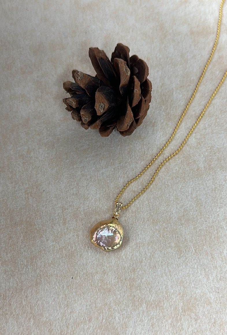 ✨ 18K Gold Plated Bead Chain Baroque Petal Pearl Necklace ✨