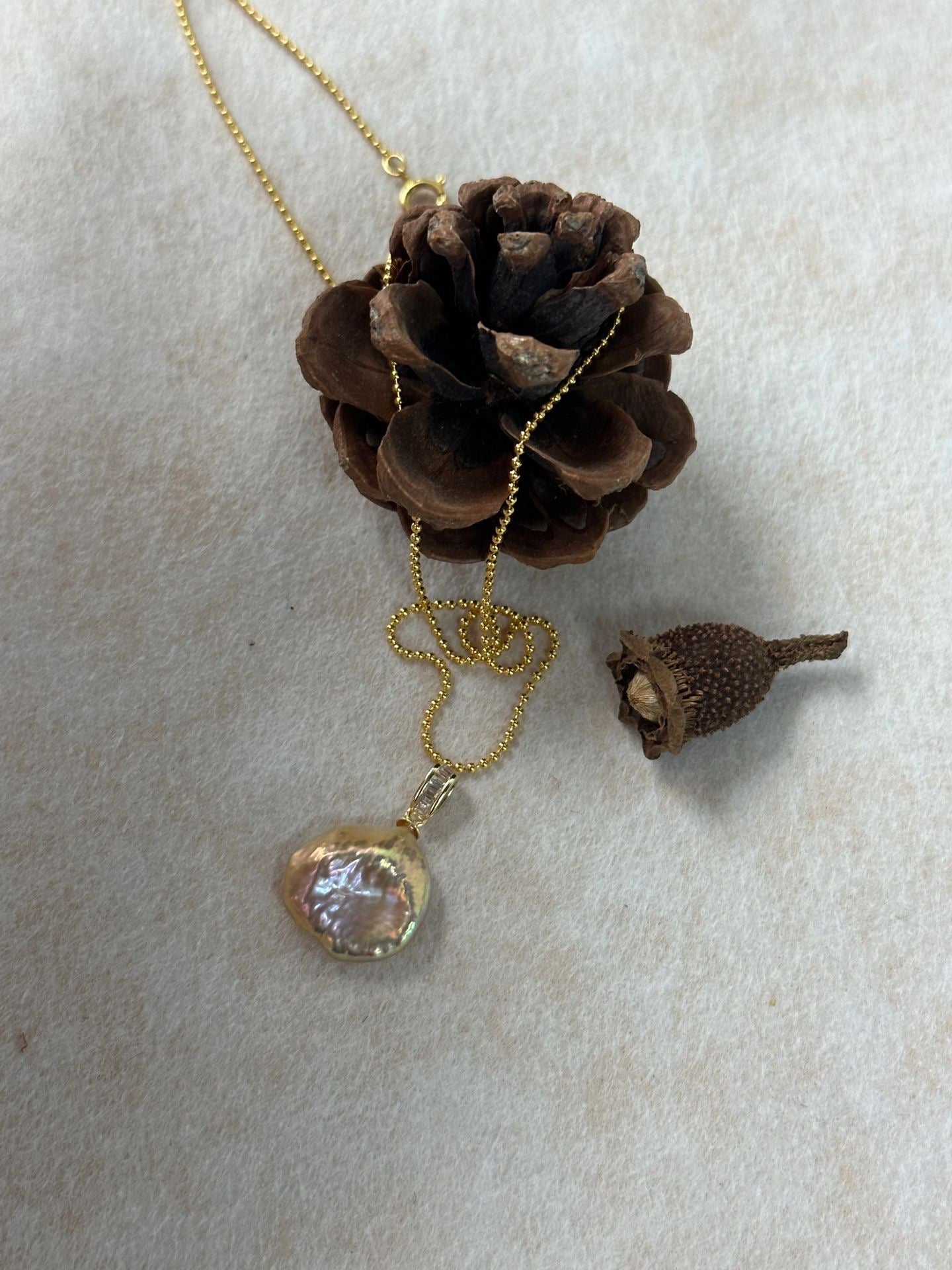 ✨ 18K Gold Plated Bead Chain Baroque Petal Pearl Necklace ✨
